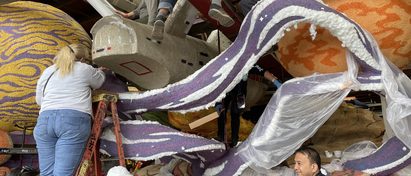 Angeles works on ‘Star Trek’ float in Rose Parade